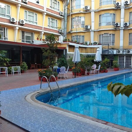Hotel Woodland Katmandu Dış mekan fotoğraf