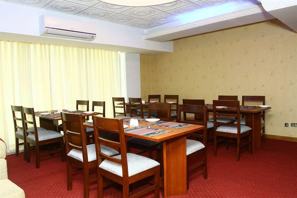 Hotel Woodland Katmandu Dış mekan fotoğraf