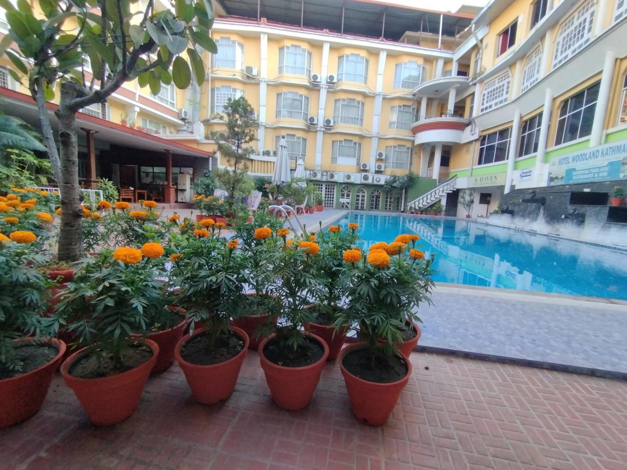 Hotel Woodland Katmandu Dış mekan fotoğraf