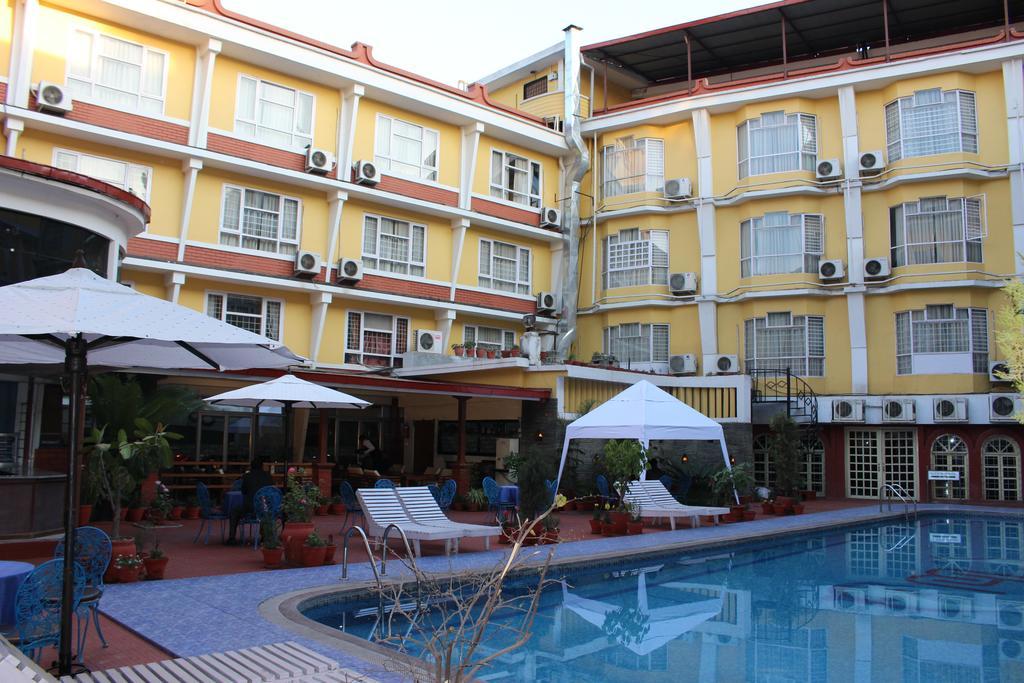 Hotel Woodland Katmandu Dış mekan fotoğraf