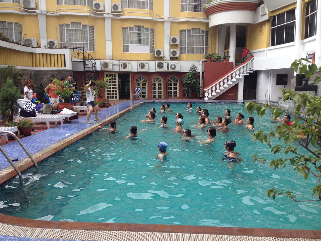Hotel Woodland Katmandu Dış mekan fotoğraf