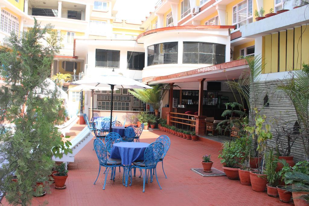 Hotel Woodland Katmandu Dış mekan fotoğraf