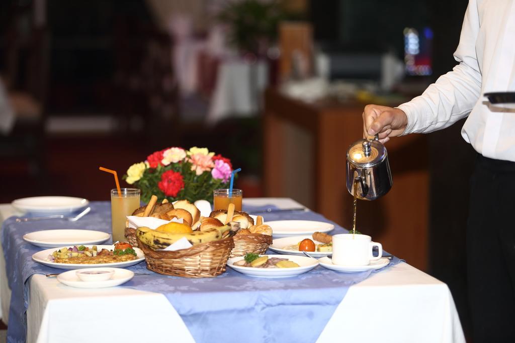 Hotel Woodland Katmandu Dış mekan fotoğraf