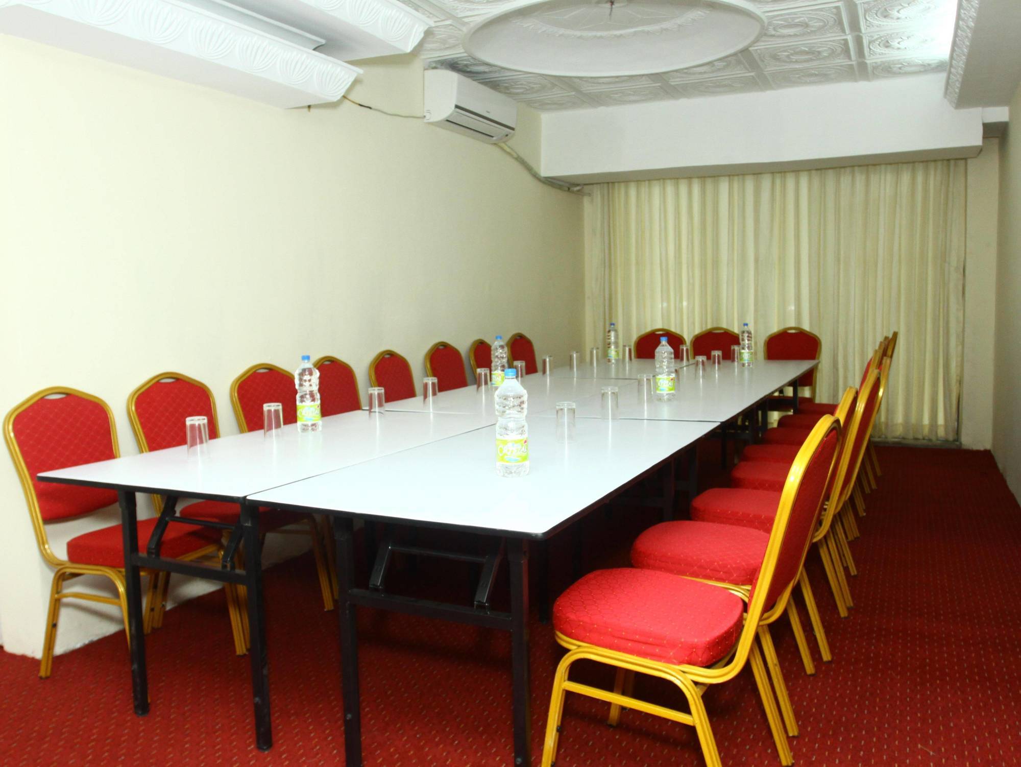 Hotel Woodland Katmandu Dış mekan fotoğraf