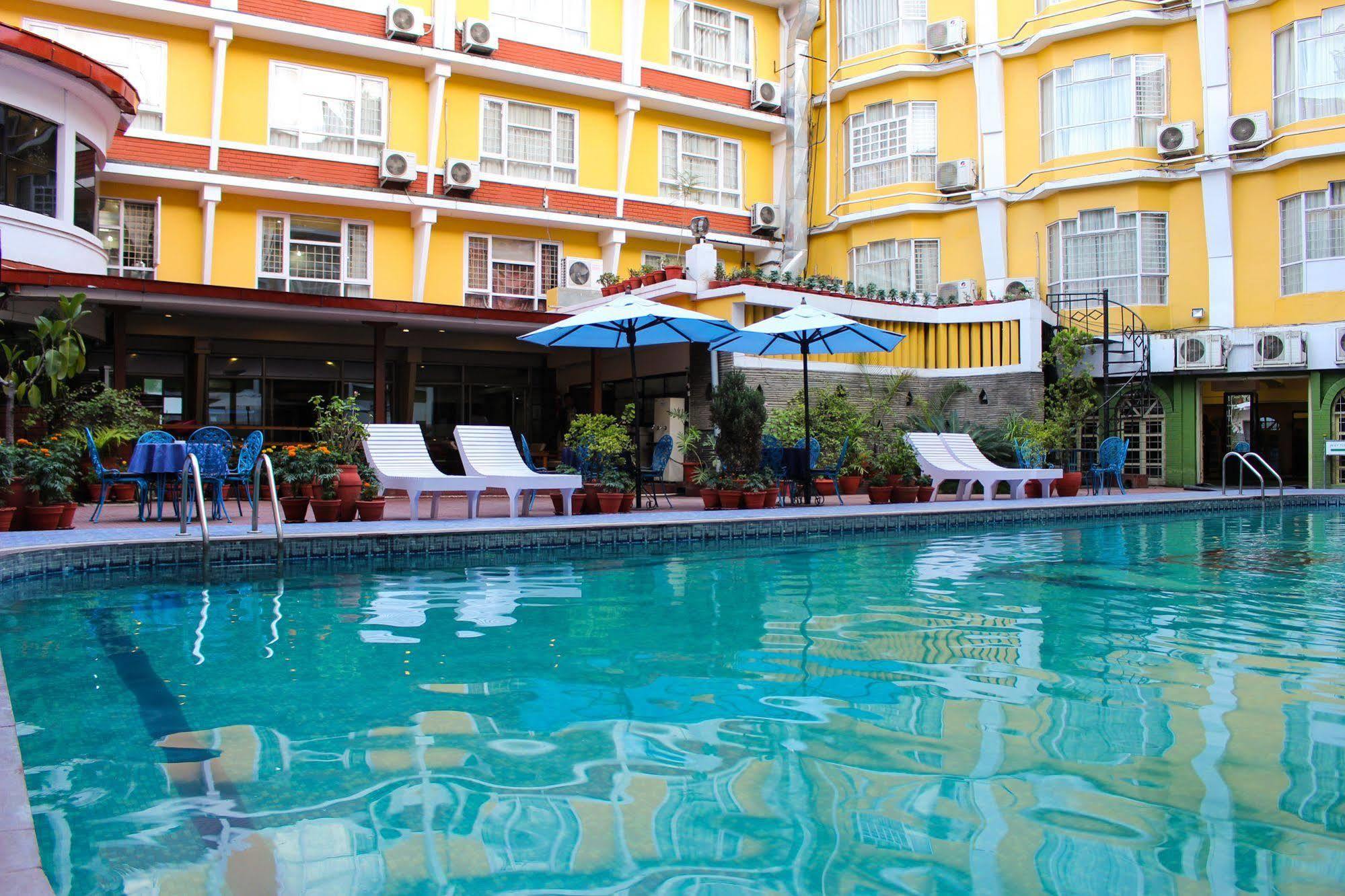 Hotel Woodland Katmandu Dış mekan fotoğraf
