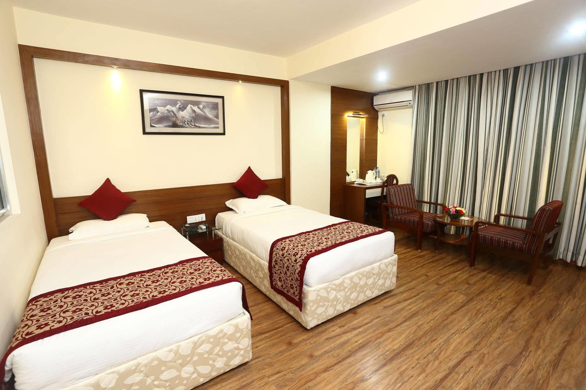 Hotel Woodland Katmandu Dış mekan fotoğraf