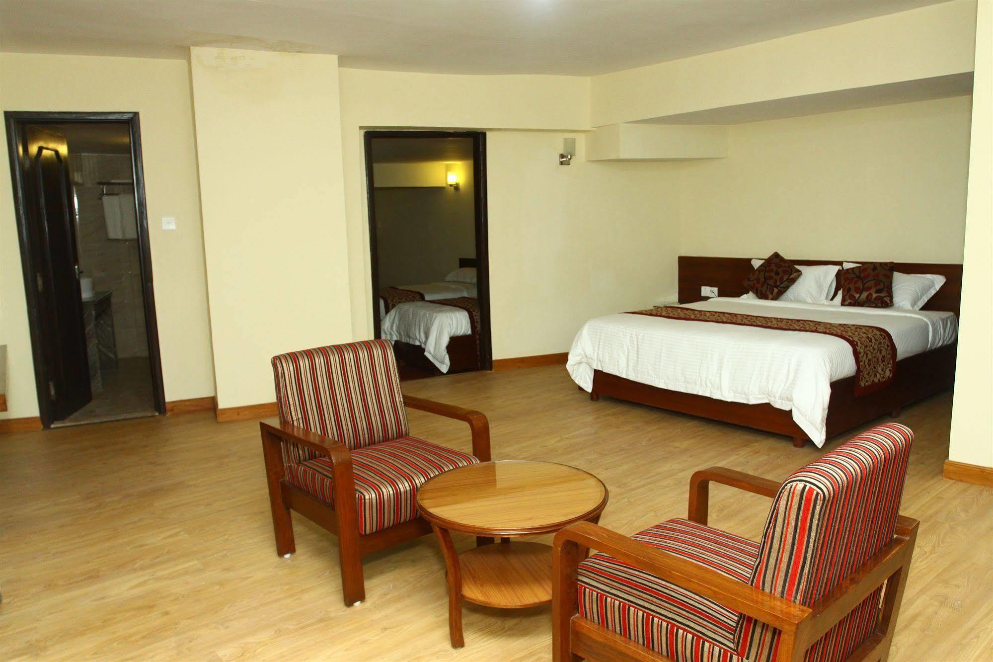 Hotel Woodland Katmandu Dış mekan fotoğraf