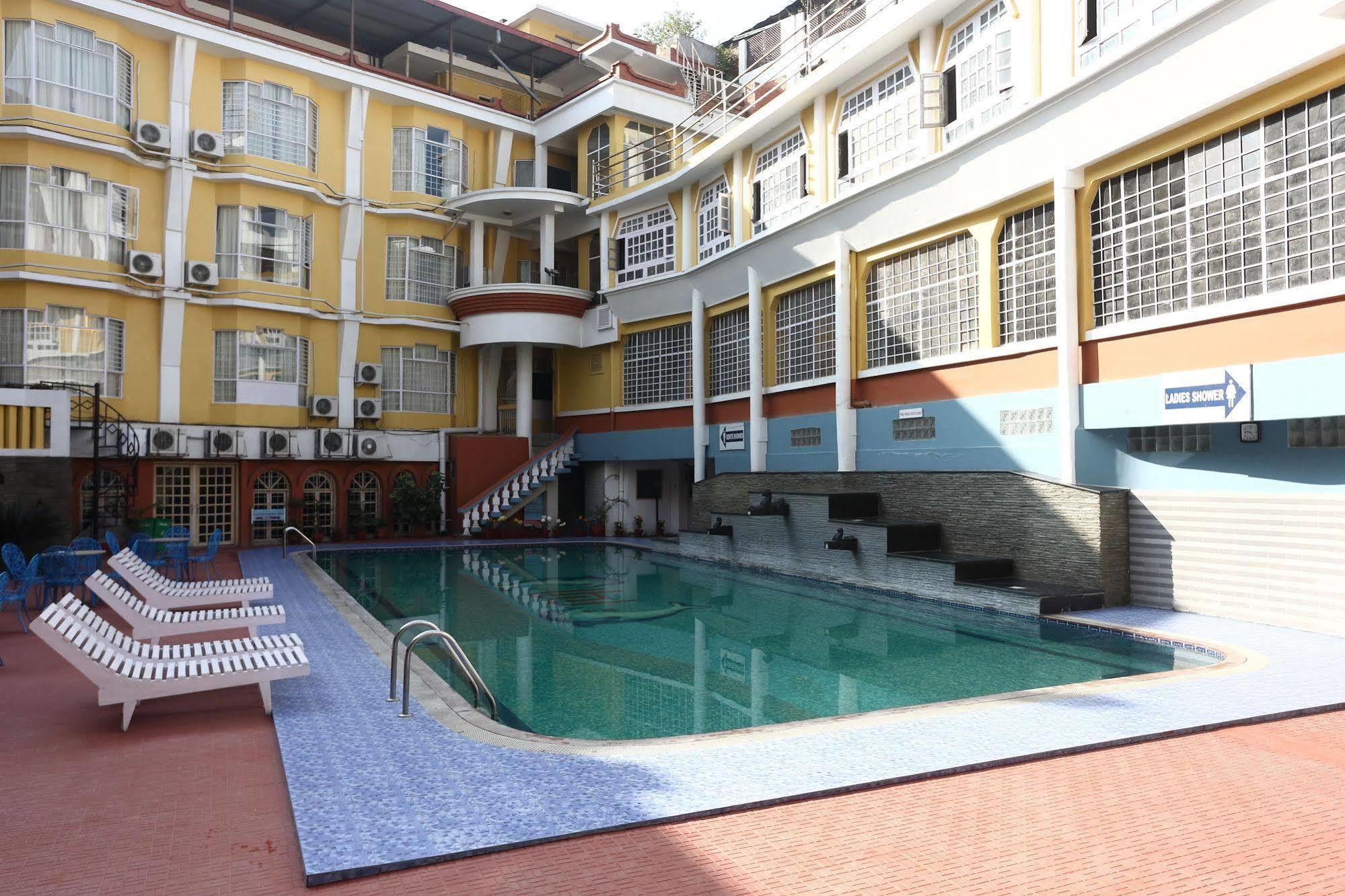 Hotel Woodland Katmandu Dış mekan fotoğraf